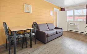 Dauphin Inn Express